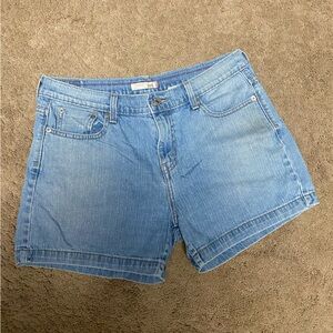 Levi’s 515 shorts size 12